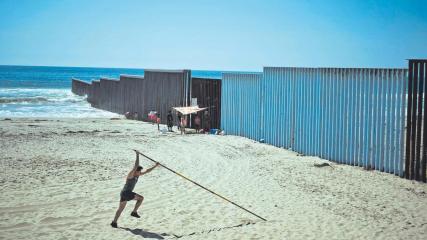De la serie Viaje al Centro de la Tierra. / Cristina de Middel